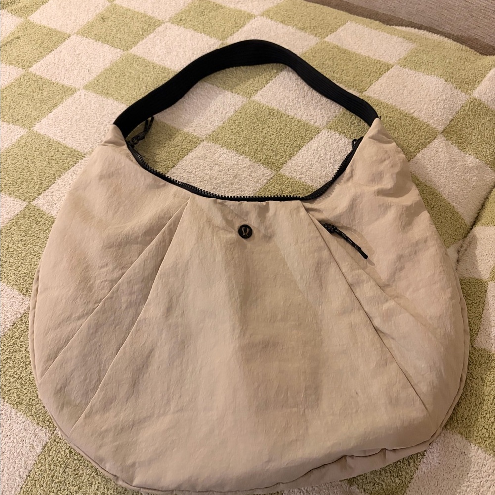 lululemon Pleated Shoulder Bag 10L beige